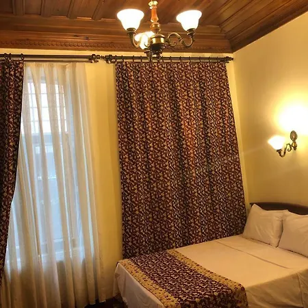 No:4 Suites *