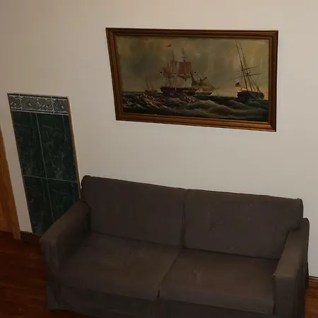 No:4 Suites